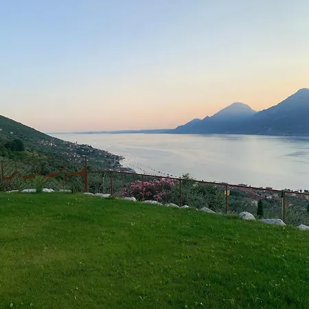 Casa vacanze Sopralago Ein Ferienhaus Mit Grandiosem Weitblick Von Norden Bis Sueden Des Gardasees *
